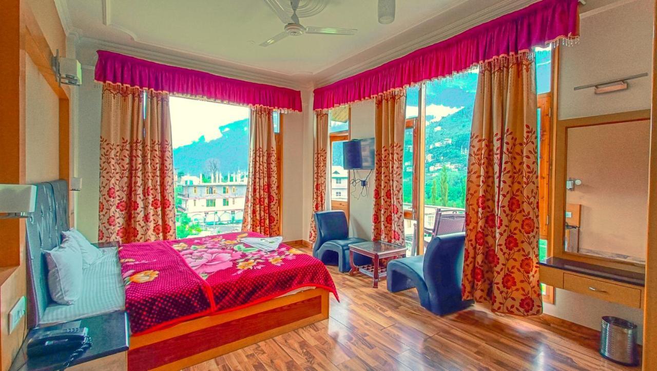Hotel Akash Regency Manāli Екстериор снимка