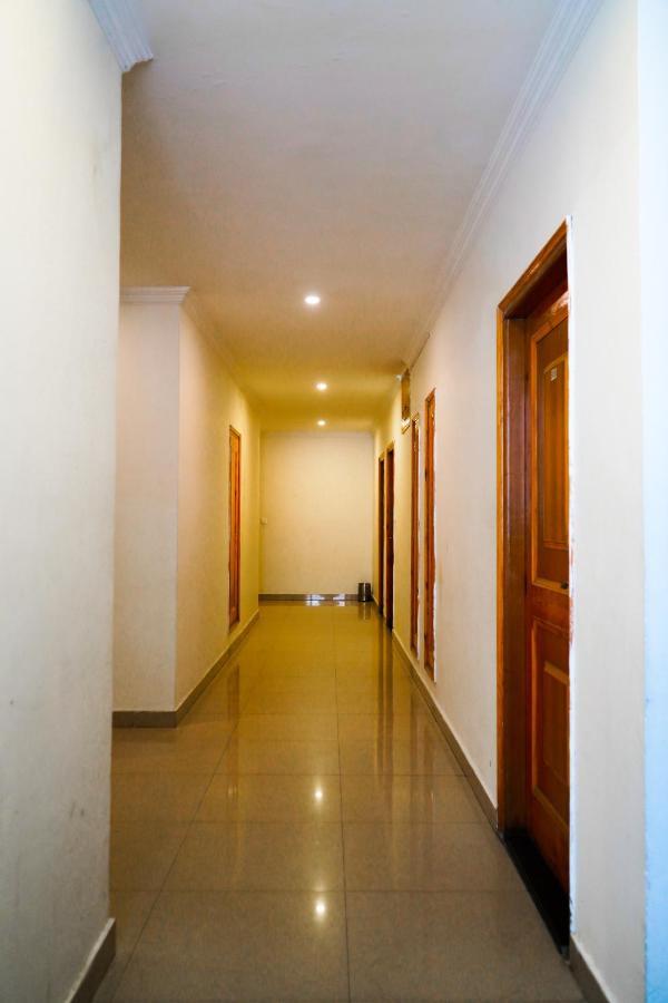 Hotel Akash Regency Manāli Екстериор снимка